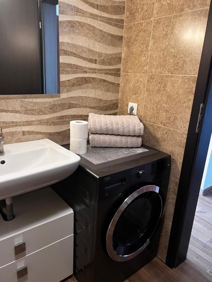 Apartament Studio Jadis Oradea Bagian luar foto