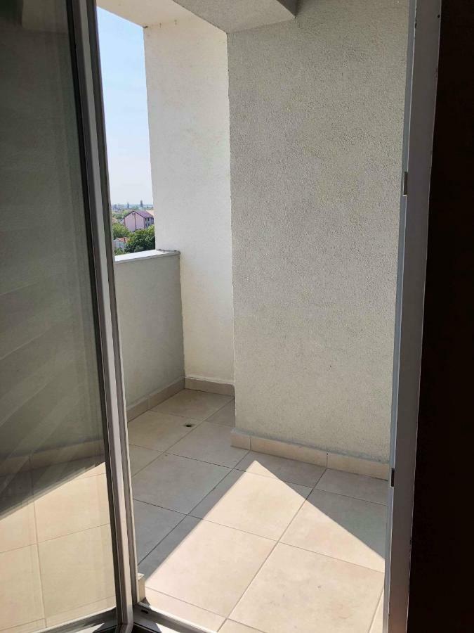 Apartament Studio Jadis Oradea Bagian luar foto